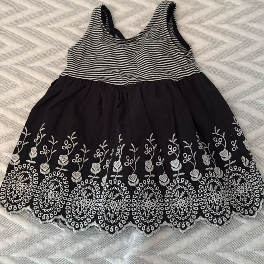 Gap baby black and white eyelet dress with criss cross back EUC